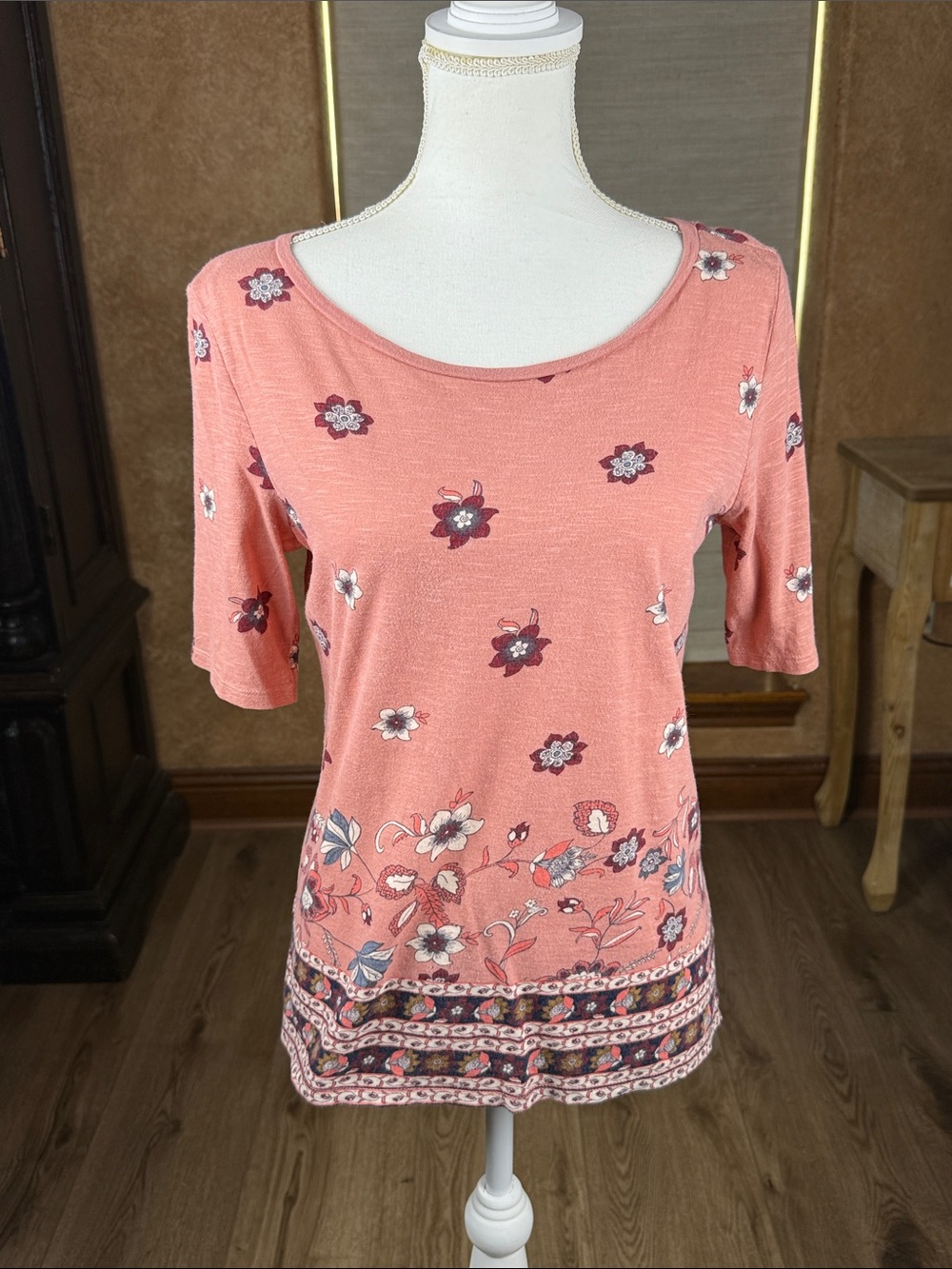 Loft Scoop Neck Coral Tee